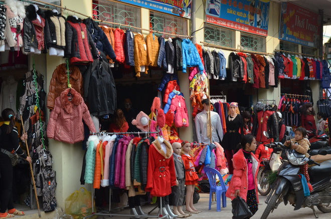 Nhập quần áo giá sỉ từ chợ Lim